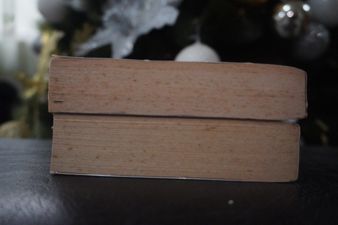 The Spanish Love Deception & It Happened One Summer (Category: Storybooks) located in Manila. Submitted by babsterrr (Listing ID 1428071254, Image 3). Description: It Happened One Summer - annotated and with stickies The Spanish Love Deception - with stickies.