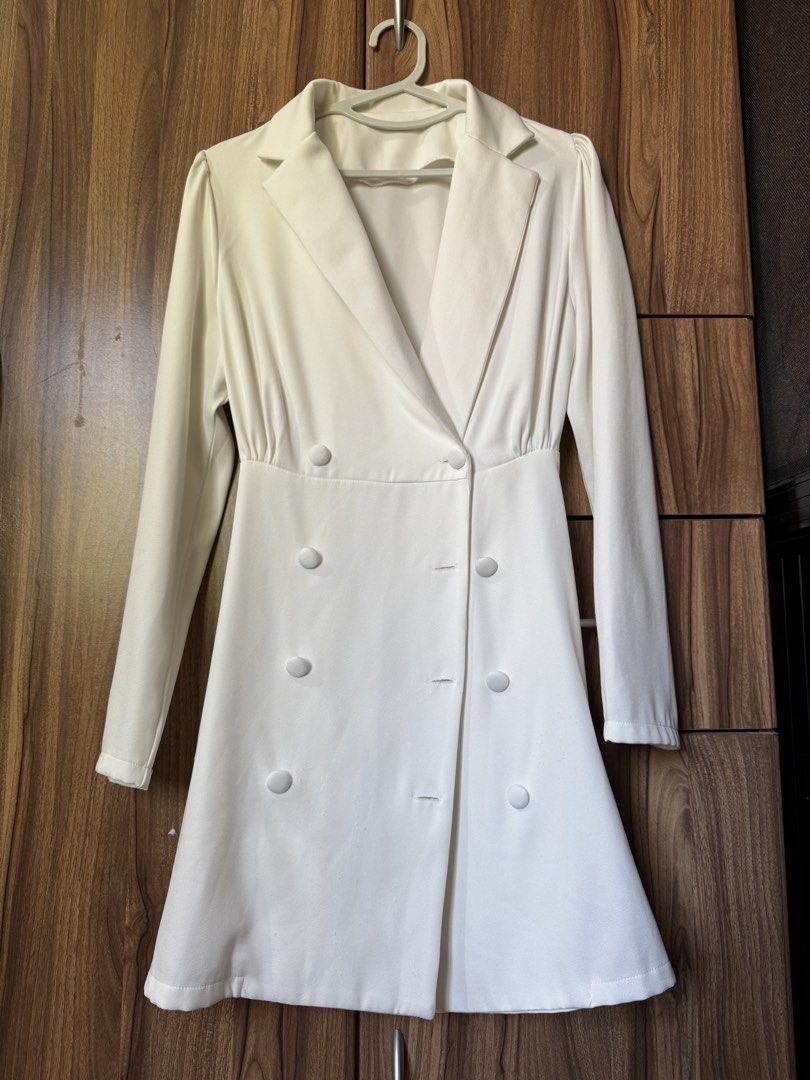 White Blazer Dress (Category: Dresses) located in Angono. Submitted by gentlyadoredstuff (Listing ID 1428002899, Image 2). Description: - Used once - altered waist line .