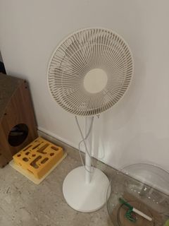 (Category: ) located in . Submitted by meowmi93 (Listing ID 1428087473, Image 1). Description: .