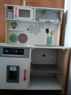 (Category: ) located in . Submitted by moneysaver16 (Listing ID 1427938120, Image 1). Description: .