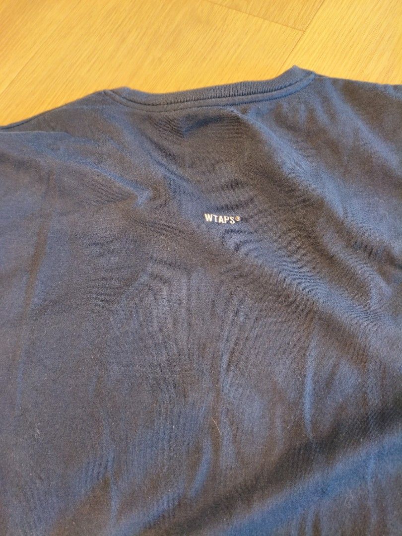 WTAPS tee (Category: Tshirts & Polo Shirts) located in Singapore. Submitted by leftmysoulinseoul (Listing ID 1427980971, Image 2). Description: short sleeve wtaps (very rare and hard to come by) - $139 long sleeve old gold tag Wtaps - $80.