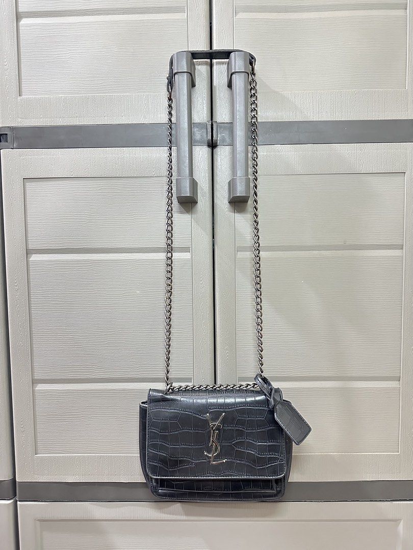 YSL Croc-Embossed Shoulder Bag in Black (Category: Luxury Bags & Wallets) located in Lipa City. Submitted by 2013124841 (Listing ID 1428040354, Image 2). Description: Preloved YSL Croc-Embossed Shoulder / Body Bag - given to me, don’t know if it’s authentic - measurement shown in photos - swipe photos to see actual condition rfs: declutterring → mod: J&T (sf c/o buyer) also accepting LBC COP but SF must be paid upfront mop: gcash 📍Lipa / Makati 