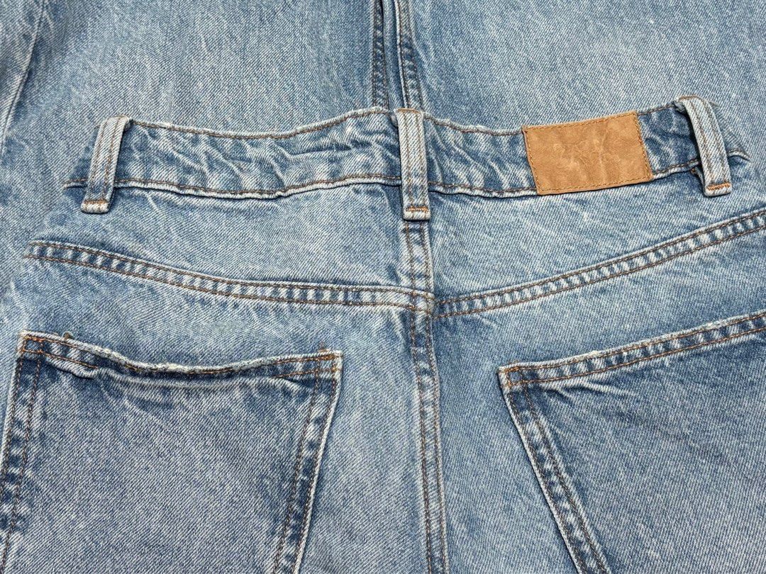 ZARA Straight Leg Jeans Light Wash (Category: Jeans) located in Cavite. Submitted by kaildereta (Listing ID 1428055962, Image 3). Description: -24 inches at the waist, highwaist -Great quality light wash/blue hard denim, slightly distressed style -Functioning button and zipper -Bought from an over run tiktok shop for Php 700+.