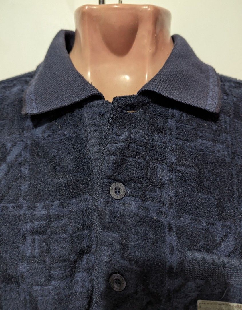 Zealzip Jacket - M (Blue) (Category: Coats, Jackets and Outerwear) located in General Trias. Submitted by mervcorner (Listing ID 1427956665, Image 3). Description: Unisex Jacket (Blue) Brand: Zealzip Size: Medium 1 Pocket Issue: Missing 1 Button Seldom use. Presentable. Pwede pang baguio or tagaytay. RFS: Decluttering Item Location: General Trias, Cavite Delivery thru lalamove (at buyer's expense) Contact 09918984245 if interested..