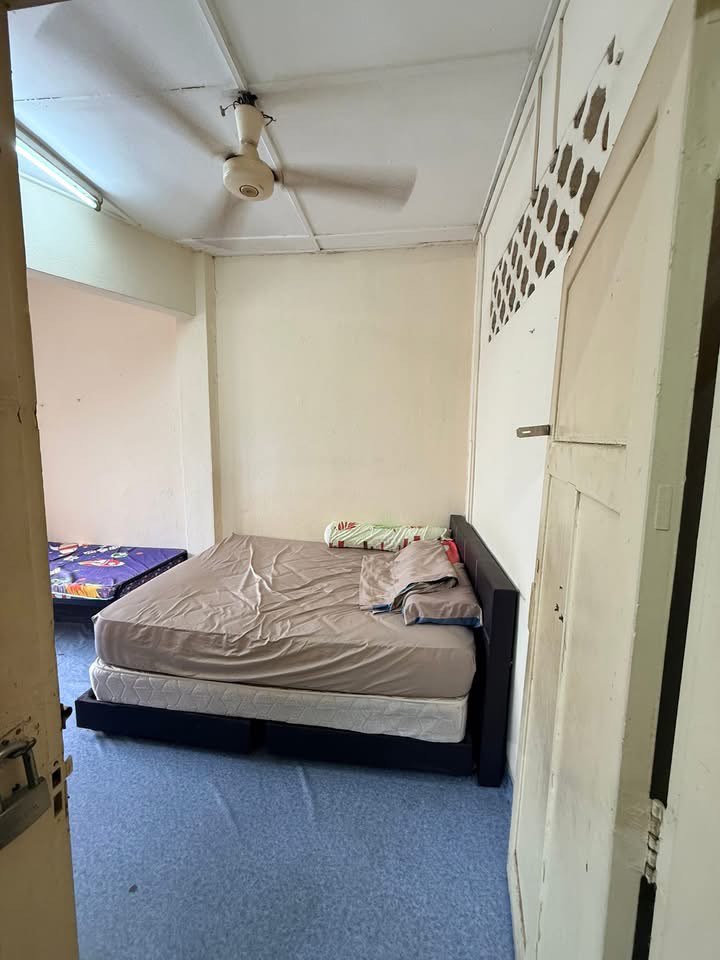 (Category: ) located in . Submitted by jooonnnn (Listing ID 1428165157, Image 1). Description: .