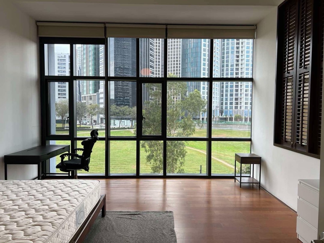 (Category: ) located in . Submitted by millionaire_listings (Listing ID 1428132472, Image 1). Description: .