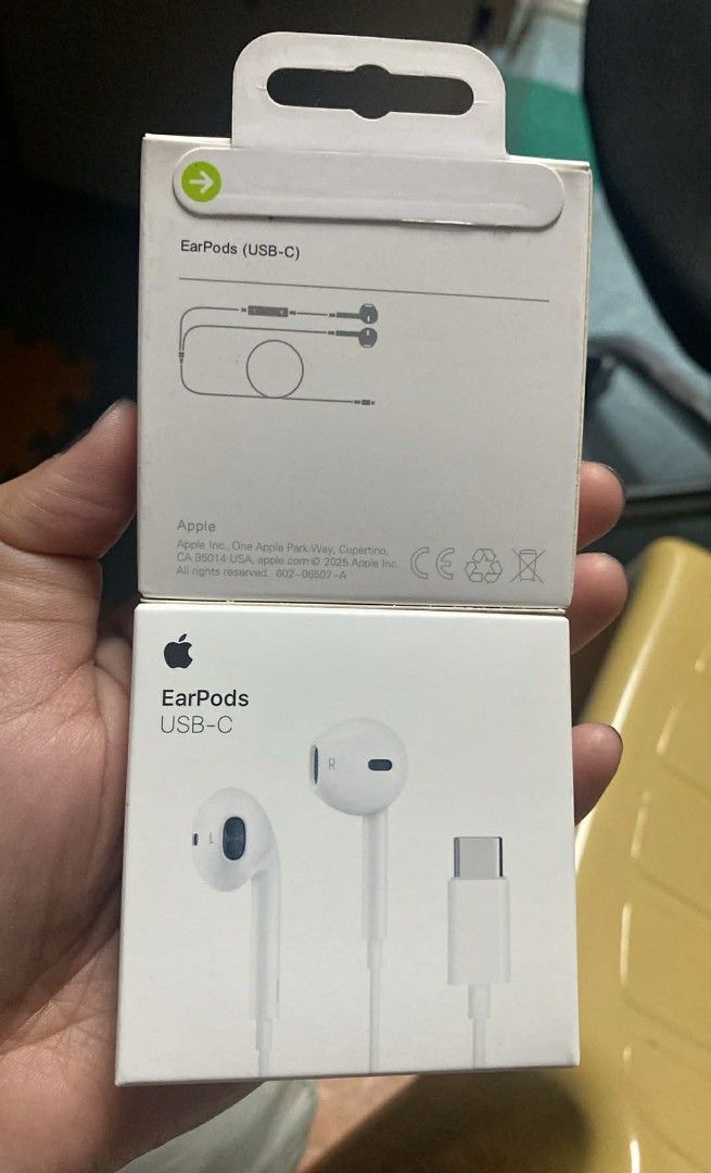 Apple EarPods USB-C (Category: Earphones) located in Manila. Submitted by pricious (Listing ID 1428254189, Image 1). Description: Brand new Apple EarPods with USB-C connector. The box shows the earphones and the USB-C connector. The box also shows the Apple logo and the EarPods model name. The earphones are white..