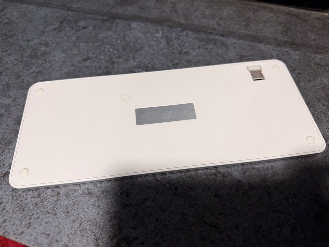 Apple like Bluetooth keyboard463279551907768321
