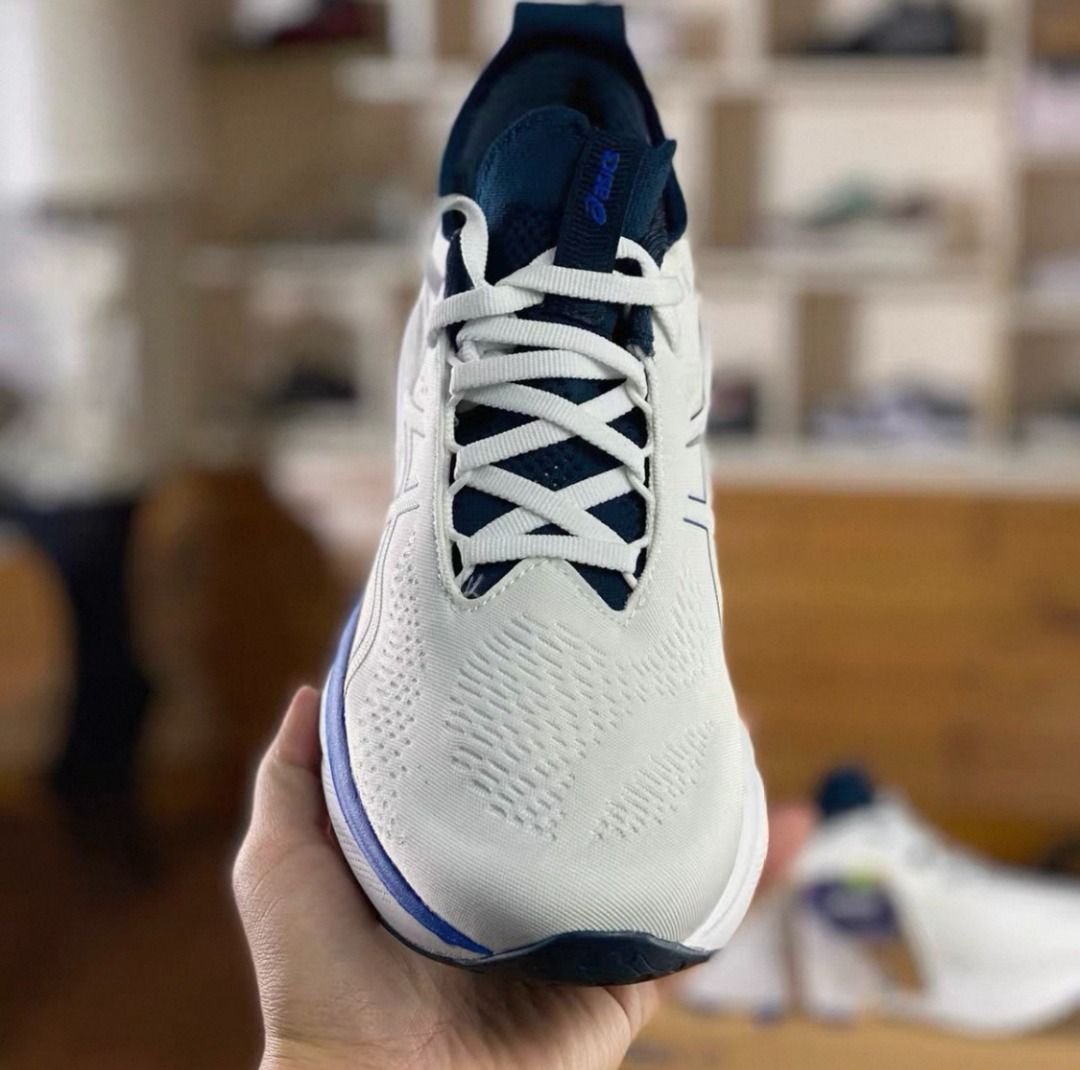 ASICS GEL-Nimbus 25 Running Shoes White (Category: Sneakers) located in Singapore. Submitted by samuelworld (Listing ID 1428164500, Image 3). Description: ✅ Full range of men’s & women’s sizes available ✅ Brand new, authentic, original packaging ✅ Real product photos provided ✅ 24/7 online service, feel free to consult ✅ For more styles, please send us a private me.