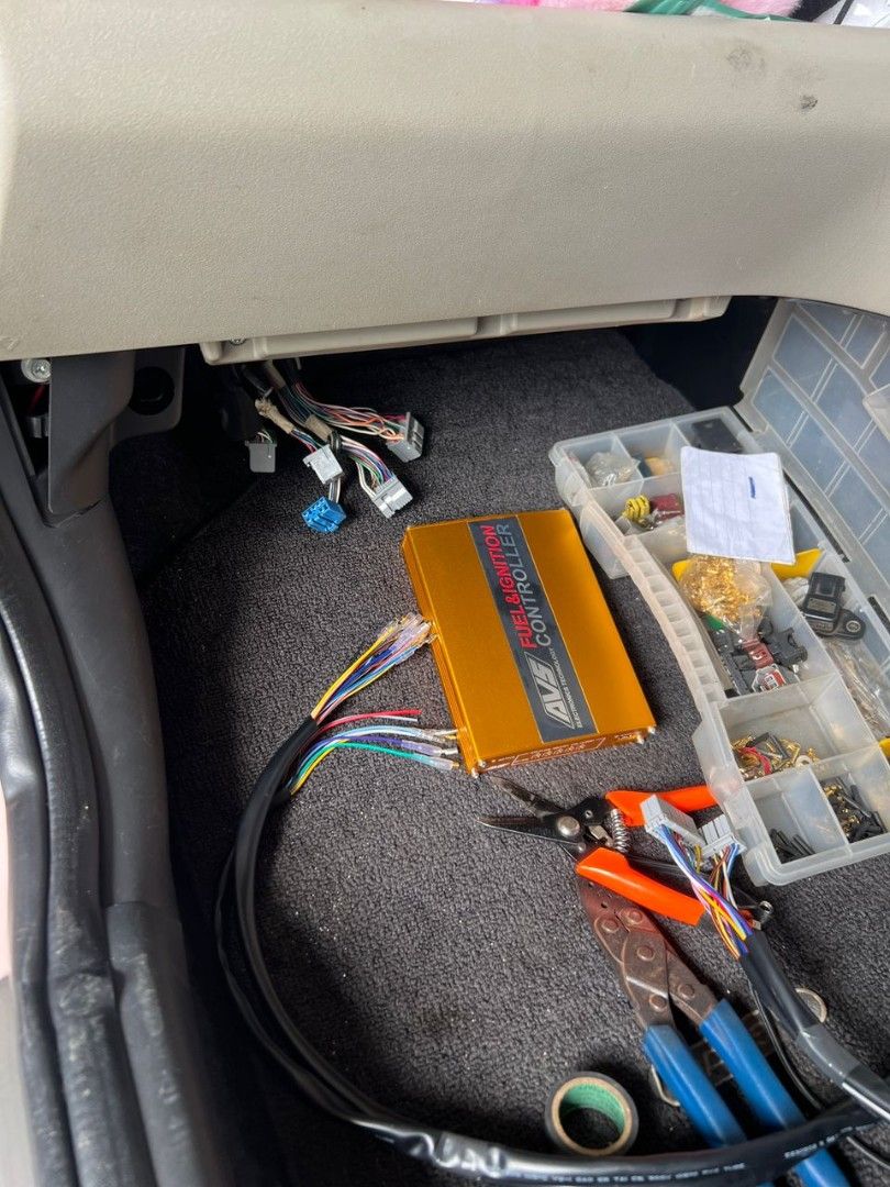 AVS controller (Category: ECU) located in Singapore. Submitted by lsy7697 (Listing ID 1428127244, Image 2). Description: use few month like new，upgrade.