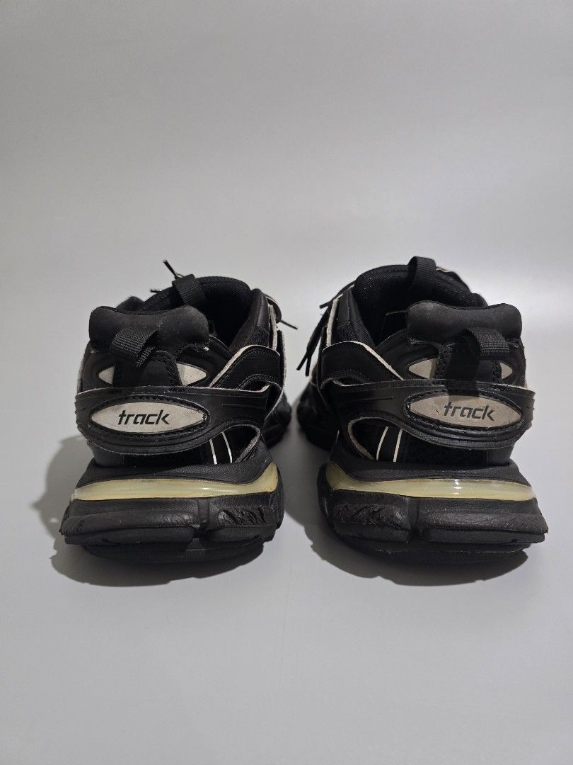 Balenciaga LED Track Sneakers Black (Category: Sneakers) located in Baguio. Submitted by pinkpixie (Listing ID 1428234599, Image 3). Description: 8/10 condition signs of use minor tear on sockliner 1 replacement insole working led pag connected sa charger.