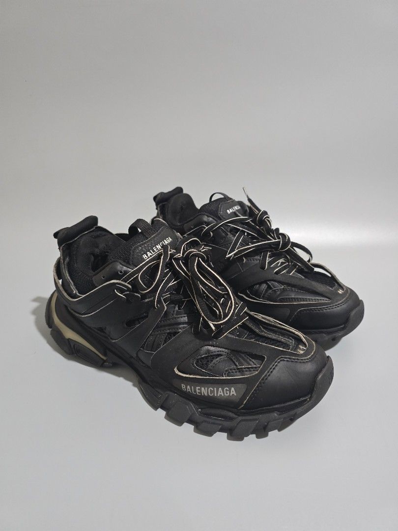 Balenciaga LED Track Sneakers Black (Category: Sneakers) located in Baguio. Submitted by pinkpixie (Listing ID 1428234599, Image 2). Description: 8/10 condition signs of use minor tear on sockliner 1 replacement insole working led pag connected sa charger.