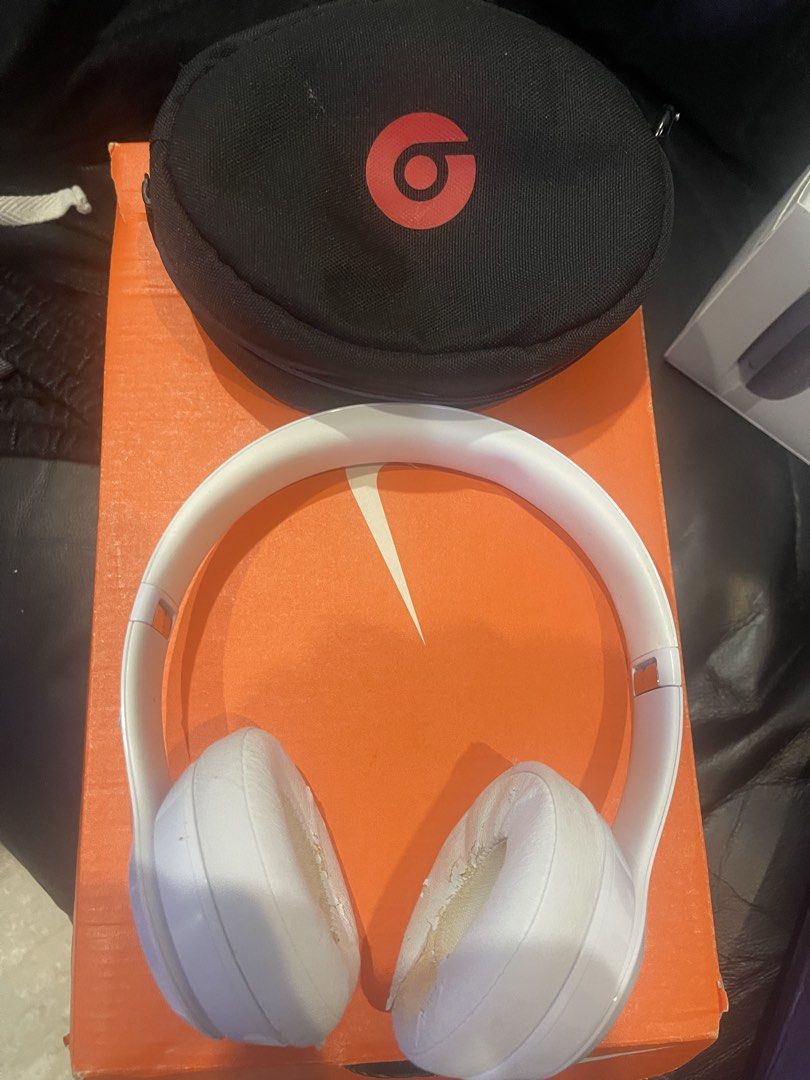 Beats Solo