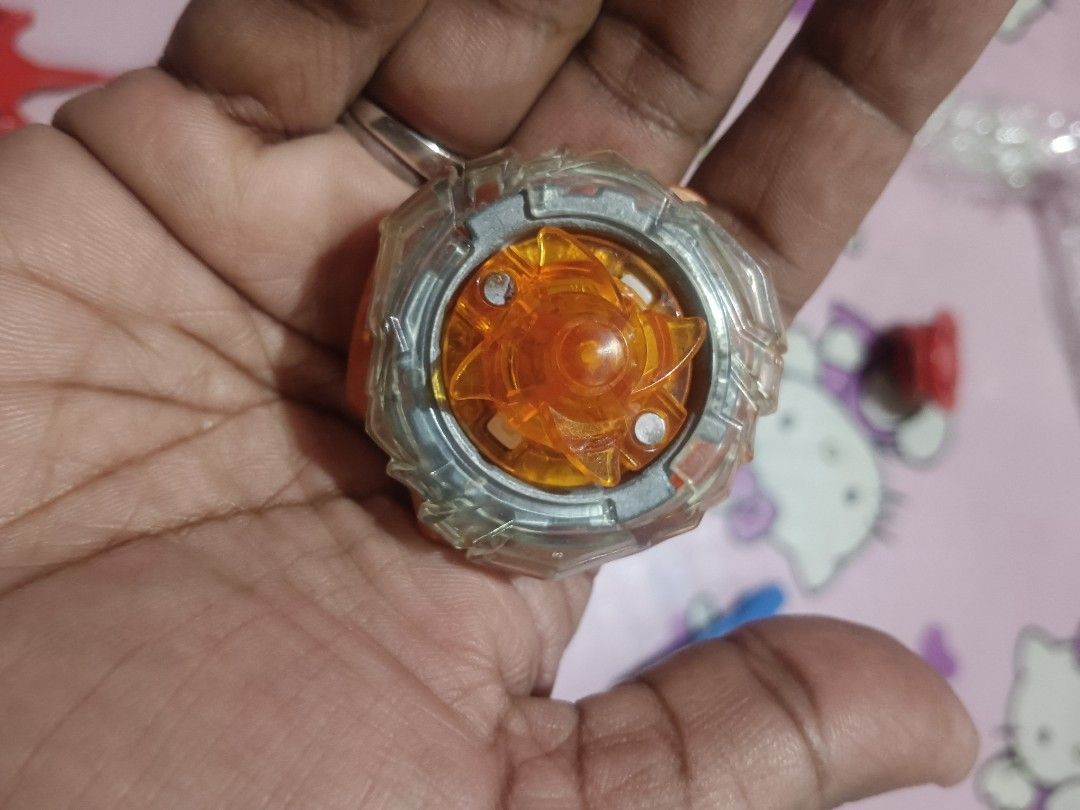 Beyblade Burst Set (Category: Action & Battle Toys) located in Pasig City. Submitted by rednaxela_rich (Listing ID 1428228501, Image 3). Description: 5pcs Bayblede set as is.