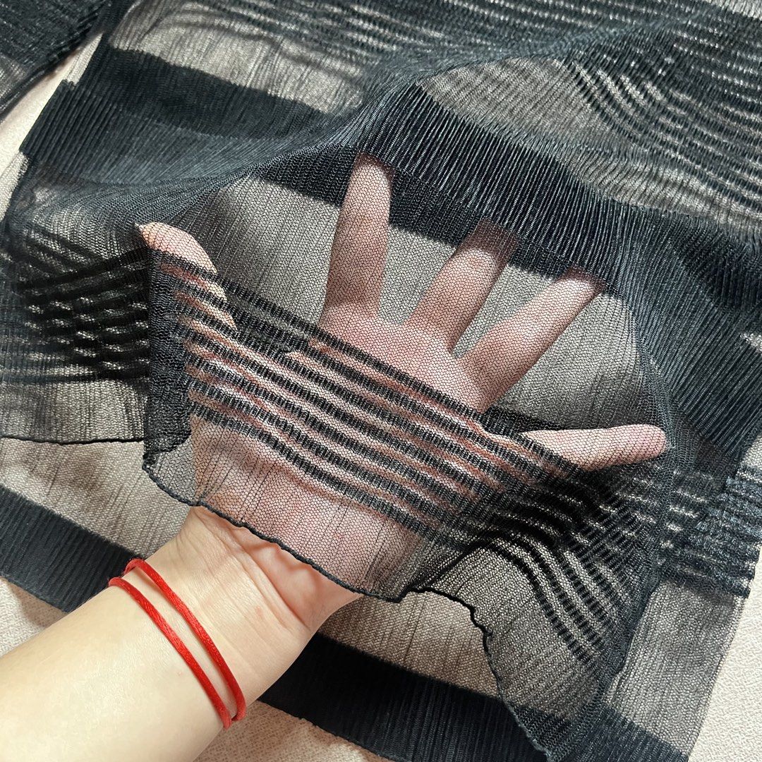 black stripe mesh long sleeve top (Category: Blouses) located in Manila. Submitted by ekses (Listing ID 1428173287, Image 2). Description: - stretchy - best fits S-M laid flat measurements: width - 15.5” length - 21” sleeve length - 19”.