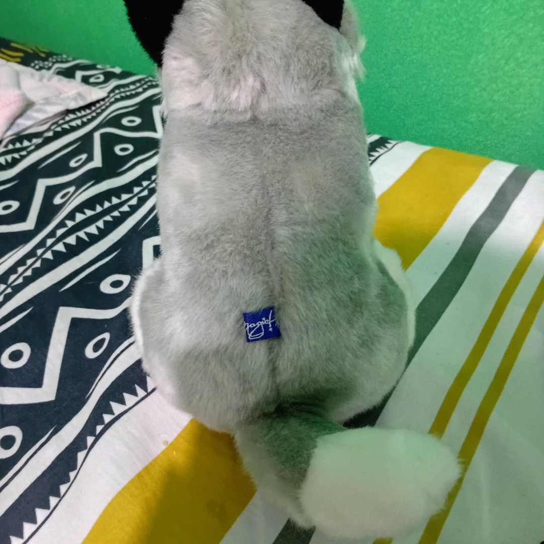 Blue Magic Husky Dog Plush Toy (Category: Plushies & Soft Toys) located in Mandaluyong City. Submitted by trish125 (Listing ID 1428192511, Image 3). Description: Blue Magic Husky Dog Decluttering, nakastock lang Loc: Silang Cavite.