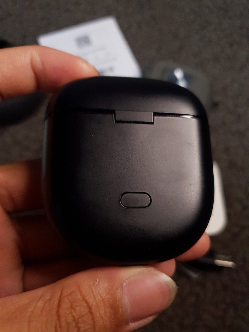 Bose QuietComfort Ultra Earbuds CASE (Category: Earphones) located in Manila. Submitted by seca. (Listing ID 1428100520, Image 2). Description: Sale: Bose QuietComfort Ultra Earbuds CASE Overall condition: 9/10 Color: black 100% Original / Authentic Battery Life: • Earbuds: up to 6+ hrs (≈estimated ko 4+ hrs with Immersive Audio on) • With case: up to 24 hrs total (3x full cycle) • USB-C charging • Fast charge: 20 mins = up to 2 hrs playback Note