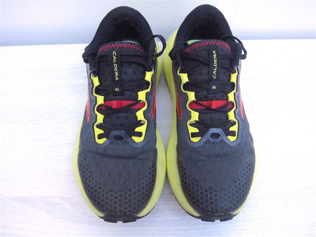 BROOKS Caldera 6 Running Shoes (US 7) (insole replacement, stitches repaired) BROOKS火山口系列第6代男裝高避震越野跑鞋 （分類：波鞋）位於 Hong Kong。 由 patkk 提交（商品編號 1428129809，圖片 3）。簡介： BROOKS Caldera 6 Running Shoes BROOKS火山口系列第6代男裝高避震越野跑鞋 US 7 EU 4 UK 6 1103791D035 實物如圖 物品外觀非常新淨 相簿已交代，鞋墊已更換(insole replacement) 內踭有縫紉修補過(stitches repaired) ，高要求者勿洽詢 SF到付或面交。
