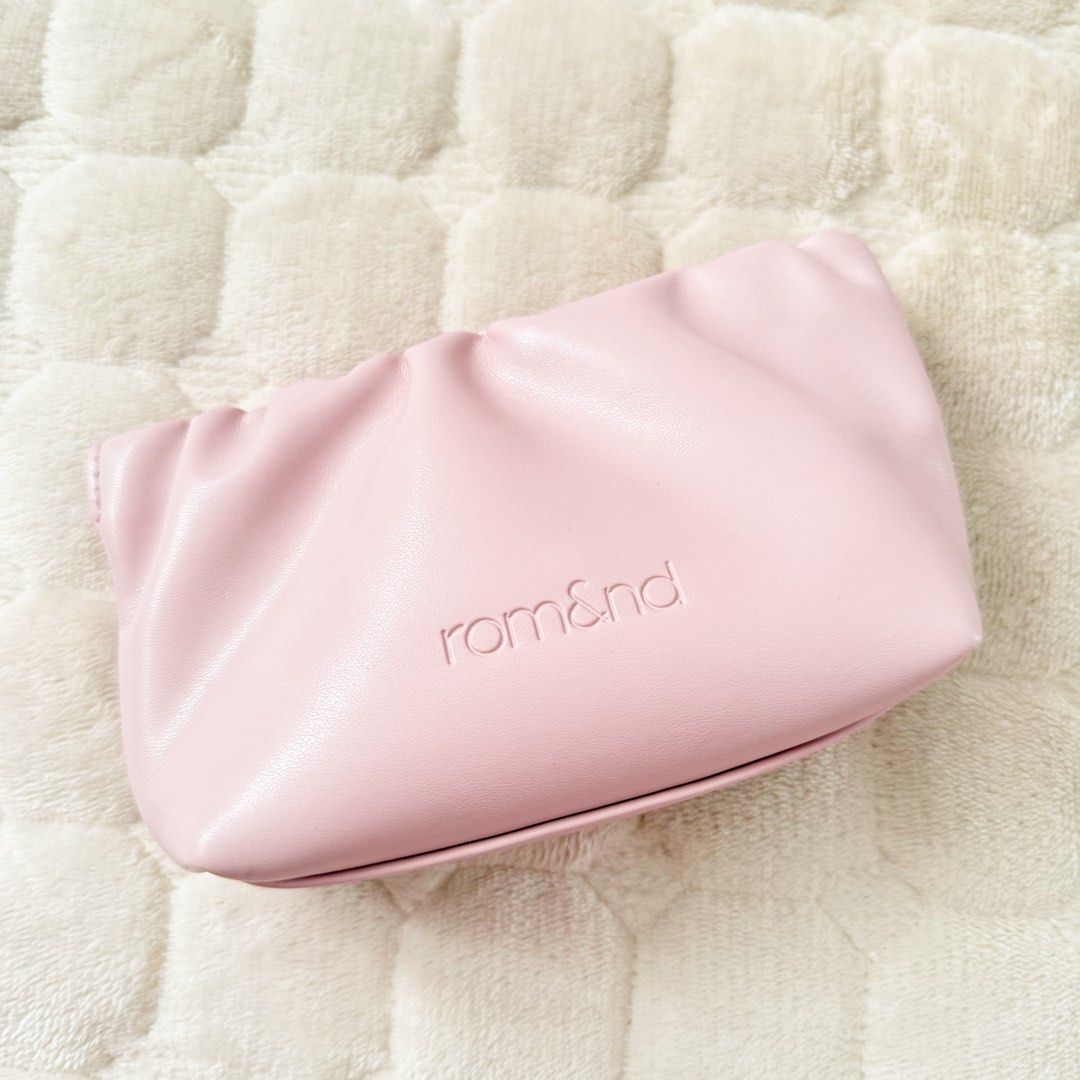 BUNDLE 🎀 Romand Makeup Pouch and Lipstick (Category: Makeup) located in Antipolo. Submitted by rosywardrobe (Listing ID 1428186504, Image 3). Description: 🎀 MAKE READING A HABIT 🎀 • No order form, no reservation! • Strictly 1 day reservation • Payment first before order processing • No return, No exchange • Don’t make an offer if you’re not 100% sure • No shipping every weekends — PAYMENT CHANNELS — • GCash • Gotyme • Maya • BDO • BPI • Unionb