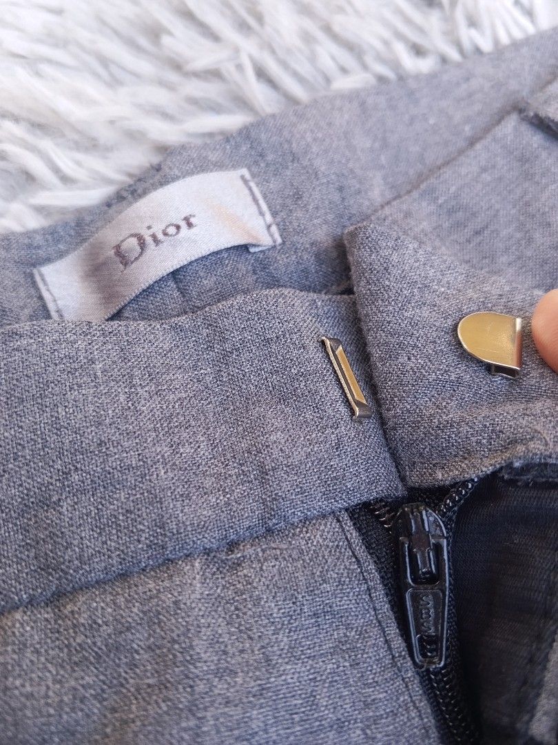 CHRISTIAN DIOR pants (Category: Luxury Apparel) located in Bulacan. Submitted by letsfindukaywithme (Listing ID 1428097469, Image 3). Description: Christian Dior Pants size 31 length: 42 black gray color way like new no issue +sf payment first ship via J&T.