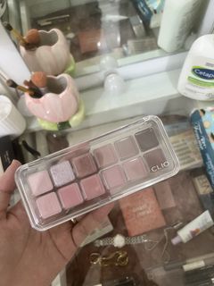 (Category: ) located in . Submitted by declutteredbyanna (Listing ID 1428185170, Image 1). Description: .