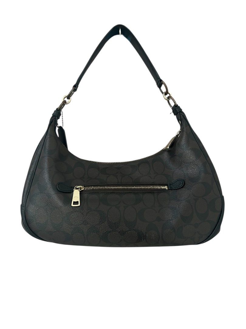 Coach Signature Hobo Bag (Category: Luxury Bags & Wallets) located in Cavite. Submitted by giannaespe (Listing ID 1428154236, Image 2). Description: Tarnished Hardware but the bag is still in good condtion. .