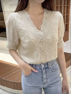 (Category: ) located in . Submitted by itscherrycloset (Listing ID 1428152222, Image 1). Description: .