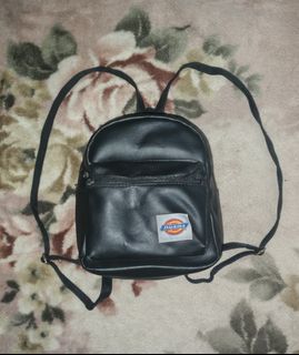 (Category: ) located in . Submitted by esteemed_shop (Listing ID 1428231034, Image 1). Description: .