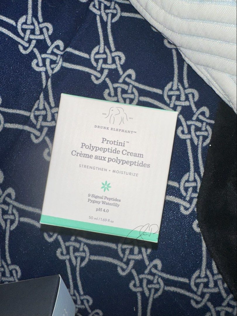 Drunk Elephant Skincare (Category: Face Care) located in Paranaque City. Submitted by sunshinecheetahhhh (Listing ID 1411103836, Image 3). Description: Drunk Elephant Protini Polypeptide Cream (50ml) - ₱ 2,000 Drunk Elephant B-Hydra Intensive Hydration Serum (50ml) - ₱ 2,000 Get both for ₱ 3,000 Brand New with box Fresh from Canada Date of purchase: May 2026 Message me for inquiries and for more photos MOP GoTyme/GCash/BPI SF c/o buyer sf is free