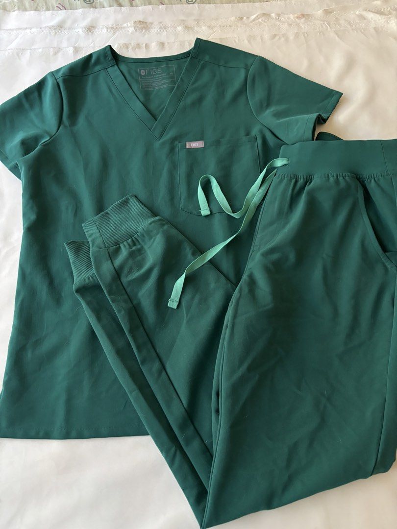 FIGS SCRUBS (Category: Sets or Coordinates) located in Manila. Submitted by mpt99876 (Listing ID 1428225833, Image 2). Description: Figs catarina top xs Figs zamora joggers xs USED ONCE TO FIT ONLY Never been used after that Bought it this march lang Still have the tags & plastic RFS: didnt like the color on me.