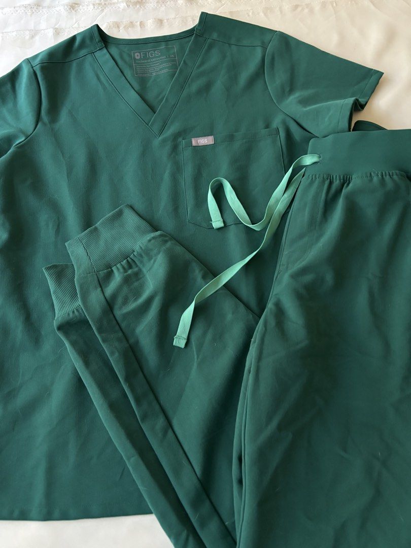 FIGS SCRUBS (Category: Sets or Coordinates) located in Manila. Submitted by mpt99876 (Listing ID 1428225833, Image 1). Description: Figs catarina top xs Figs zamora joggers xs USED ONCE TO FIT ONLY Never been used after that Bought it this march lang Still have the tags & plastic RFS: didnt like the color on me.