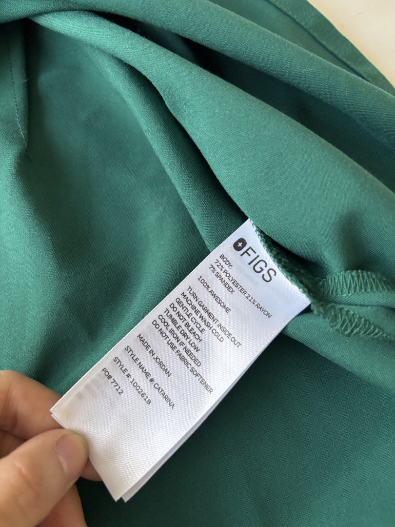 FIGS SCRUBS (Category: Sets or Coordinates) located in Manila. Submitted by mpt99876 (Listing ID 1428225833, Image 3). Description: Figs catarina top xs Figs zamora joggers xs USED ONCE TO FIT ONLY Never been used after that Bought it this march lang Still have the tags & plastic RFS: didnt like the color on me.