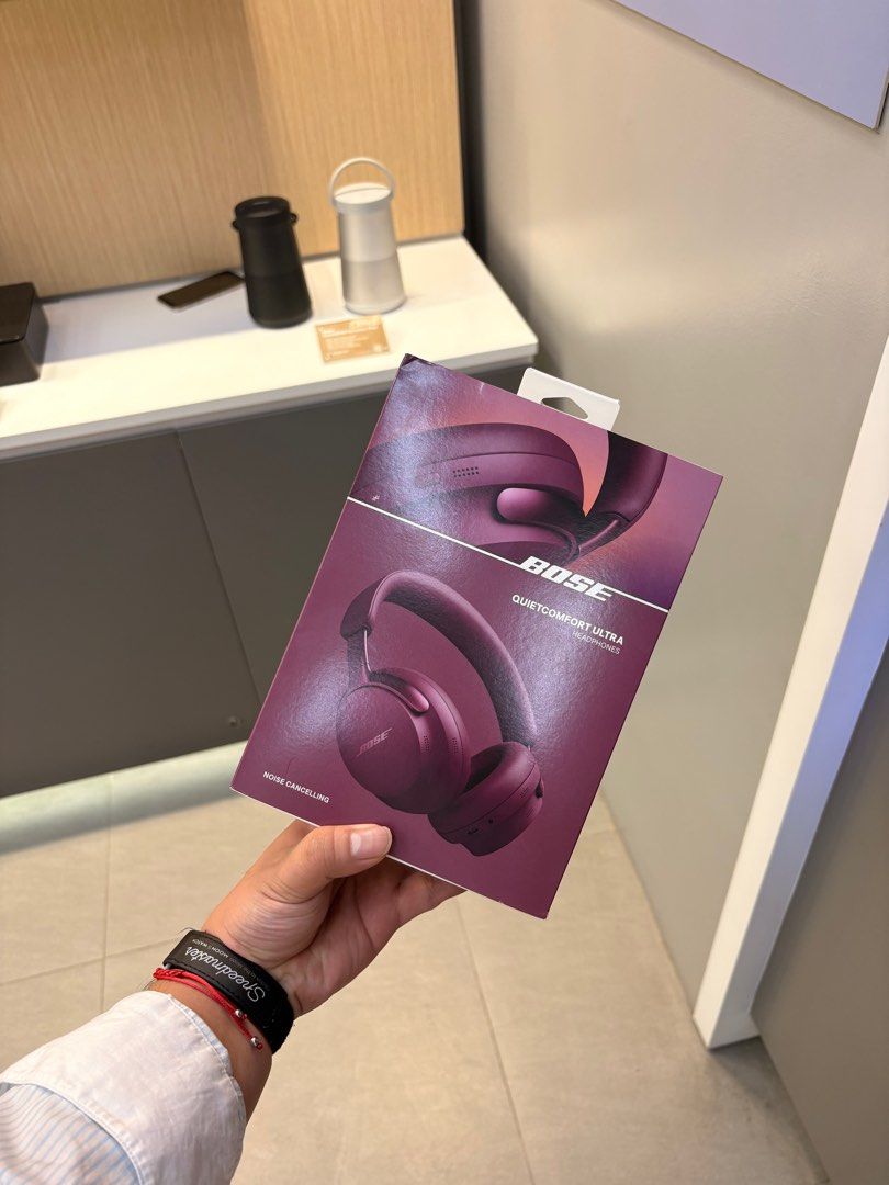 FS BOSE QC ULTRA HEADPHONES (Category: Headphones & Headsets) located in Manila. Submitted by marlonestrllaa (Listing ID 1428208110, Image 2). Description: FS BOSE QC ULTRA HEADPHONE DEEP PLUM BOUGHT LAST MARCH 10 IN BOSE PODIUM RFS - CHANGE OF MIND.