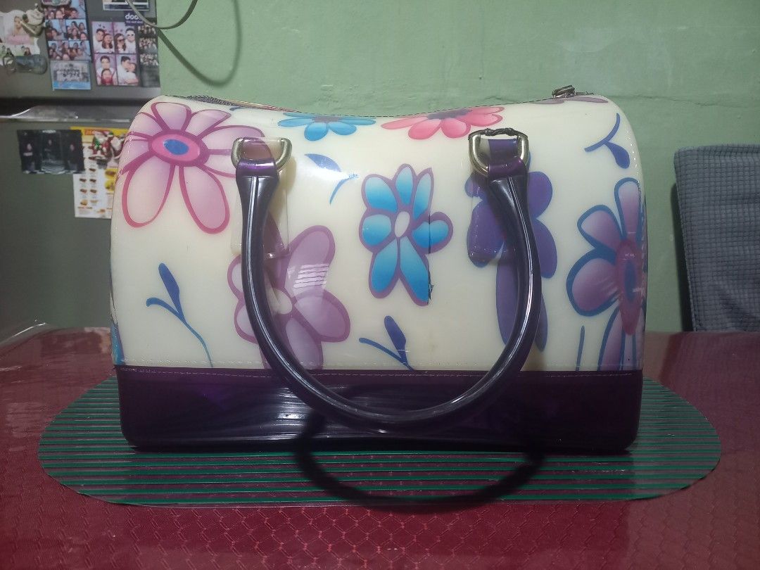 Furla jelly bag, almost new (Category: Luxury Bags & Wallets) located in Manila. Submitted by luckyrabbit.25 (Listing ID 1428177475, Image 1). Description: furla doctots bag good as new. no flaw.