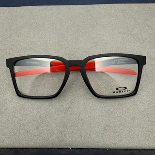 (Category: ) located in . Submitted by luxeglasses (Listing ID 1428155305, Image 1). Description: .