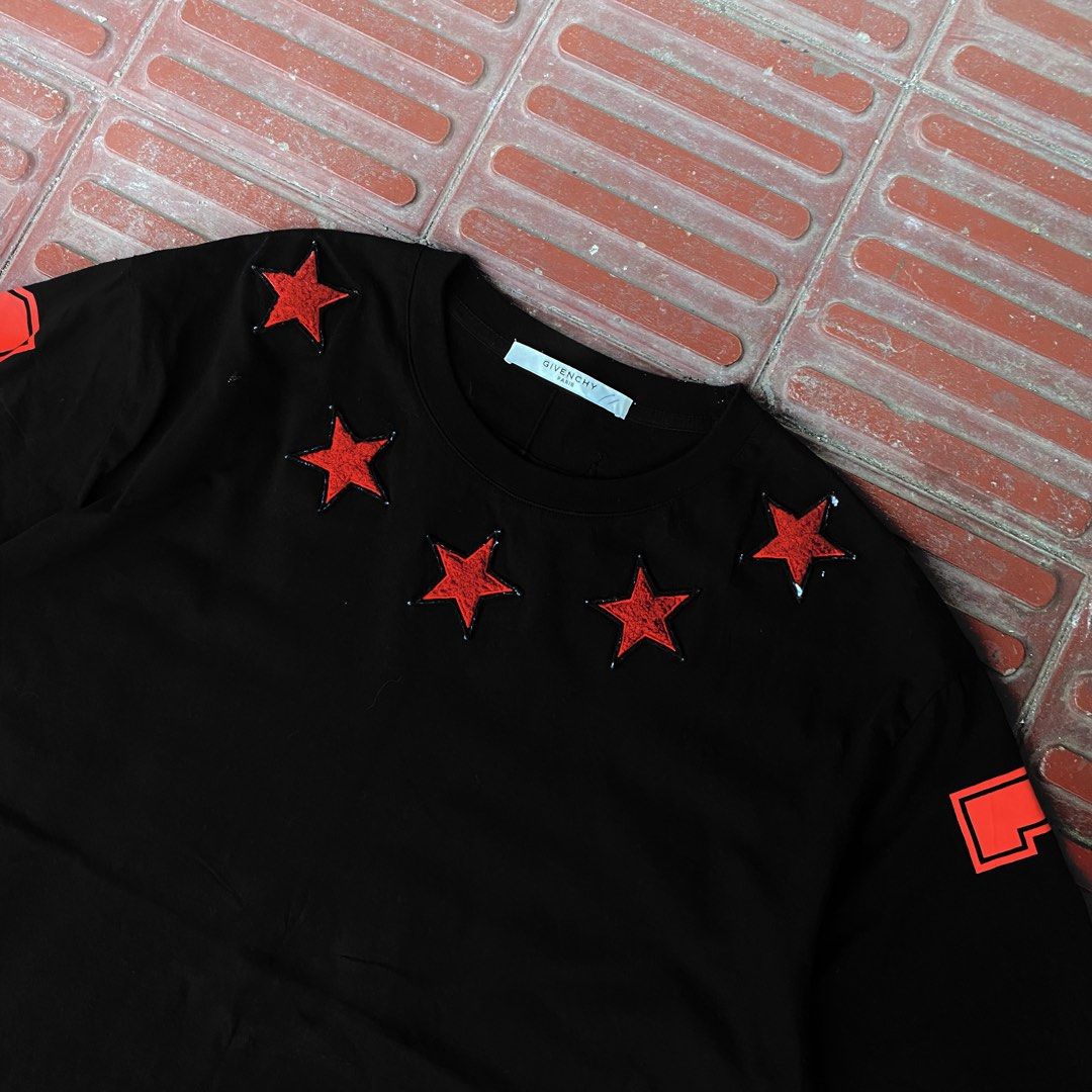 Givenchy Star and Number Graphic Tee (Category: Luxury Apparel) located in Manila. Submitted by d____g (Listing ID 1428101736, Image 2). Description: Size:XL W:23 L:30.