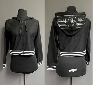 (Category: ) located in . Submitted by secondhandtreasuresph (Listing ID 1428194361, Image 1). Description: .