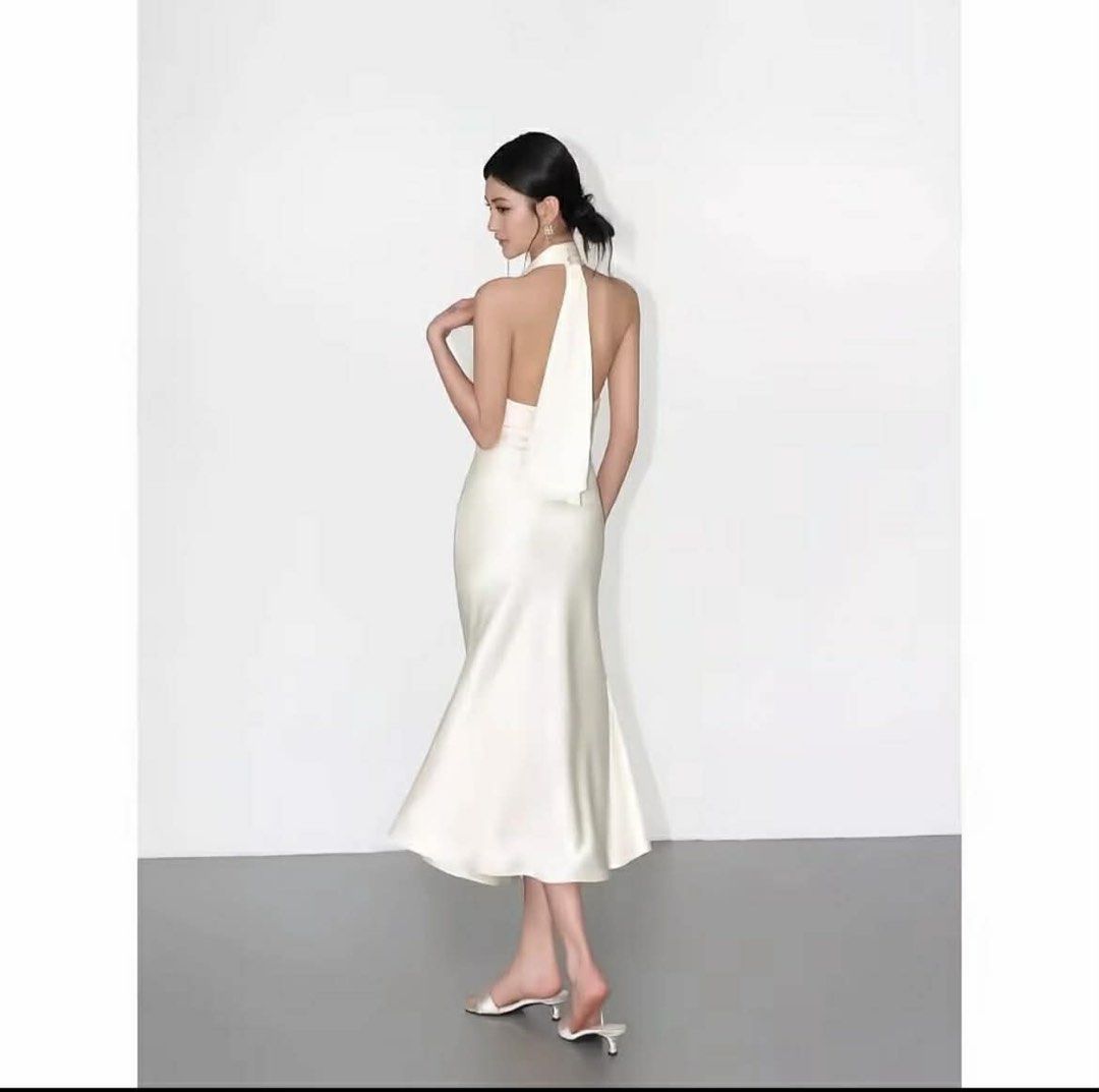 Halter satin maxi dress (Category: Dresses) located in Makati City. Submitted by biotch (Listing ID 1428218038, Image 2). Description: used once only no flaws stretchable can fit xs - small Same day delivery makati area asymmetrical Cotton on Nike new balance asics adidas Lululemon bershka skims sports leggings sportsbra H&M bershka corporate skirt skort zara pomelo thrift baggy jeans wide leg denim cotton on vintage classy short tank top urban r