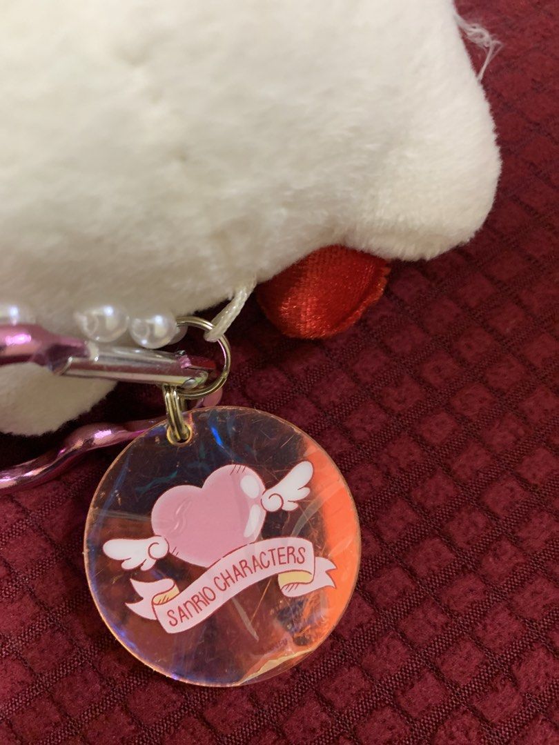HelloKitty 天使公仔 （分類：絨毛玩具）位於 Hong Kong。 由 owo0676 提交（商品編號 1428185775，圖片 3）。簡介： Hello Kitty愛心天使公仔全新有吊牌 原價$208 現以$125售出 車公廟地鐵站/順豐 。