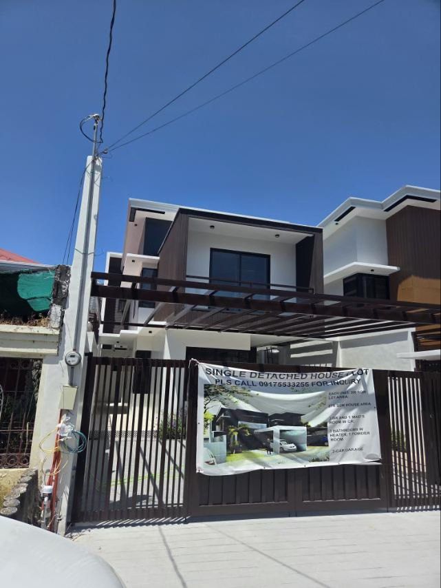House and Lot Paranaque (Category: House & Lot) located in Manila. Submitted by iskoh4102 (Listing ID 1428174584, Image 1). Description: House and lot for sale 2 units avail. 1st unit: 200sqm lot area, 295sqm flr area, 2nd unit: 310sqm flr area, 3br 3cr, maids rm w/ cr,powder rm, 2car garage. P23m.nego for direct buyer.