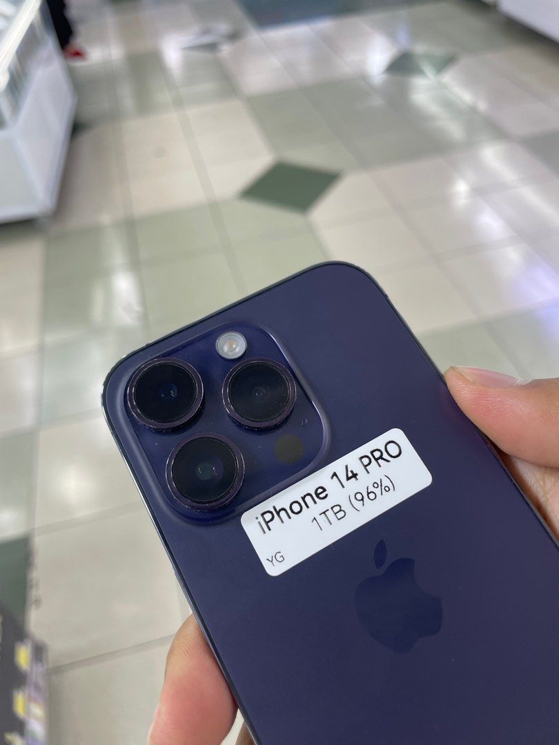 iPhone 14 Pro Max 1TB 96% bh ntc openline no issue (Category: iPhone 14 Series) located in Manila. Submitted by benshop. (Listing ID 1428220286, Image 2). Description: ON HAND | TRADE/SWAP BenShop Price : 40,000 php ▫️On hand: iPhone 14 Pro ▫️1tb ▫️Openline/Factory unlocked ▫️Deep purple ▫️96% Batt health ▫️Ntc Local Variant ▫️All Features Working INCLUSIONS & FREEBIES: *CHARGER SET *CLEAR CASE *TEMPERED GLASS MODE OF TRANSACTION: ▫️ STORE PICK U