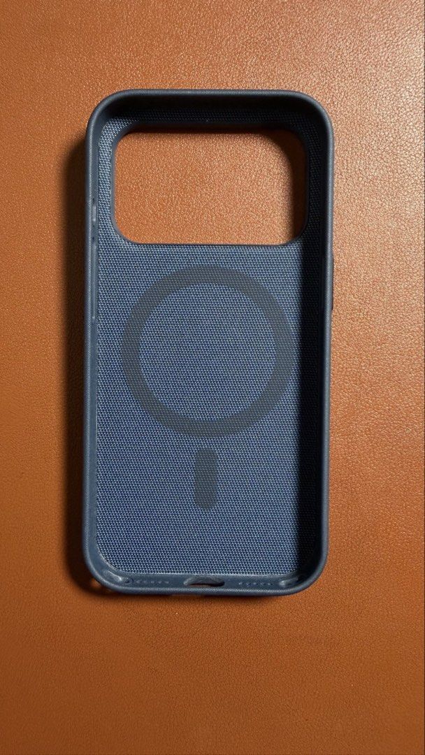 iPhone 17 Pro TechWoven Case with MagSafe - Blue (Category: Cases & Sleeves) located in Quezon City. Submitted by allthingsdapper (Listing ID 1428224881, Image 2). Description: iPhone 17 Pro TechWoven Case with MagSafe - Blue This case is made from a custom technical woven fabric, made from 100 per cent recycled polyester. Multiple coloured yarns are woven together on a Jacquard loom, creating a dimensional texture with a rich depth of colour. Th