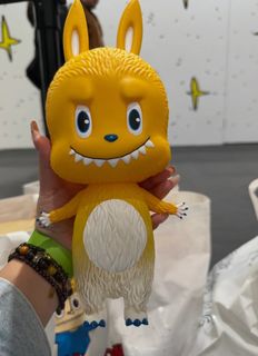 (Category: ) located in . Submitted by dropxtoy (Listing ID 1428245263, Image 1). Description: .