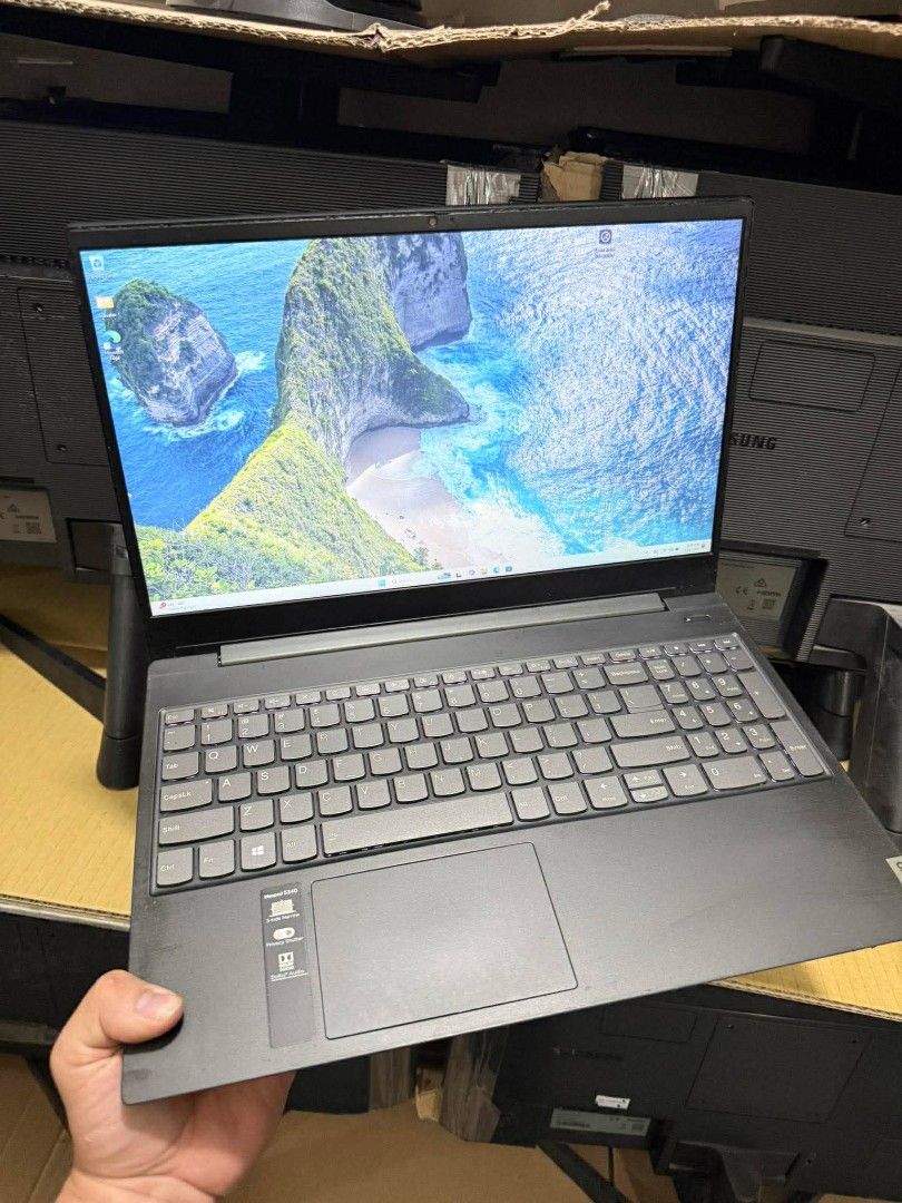 Lenovo Ideapad S340 15 inches (Category: Laptops & Notebooks) located in Manila. Submitted by happyearth.953a15 (Listing ID 1428252775, Image 1). Description: Lenovo Ideapad S340 15 inches I5 10th gen Intel iris XE plus graphics 12gb ram 512gb nvme Windows 11 pro OS Unit with charger Only issue: speaker basag yung tunog 💸💸 10,500 nalang Location: San Andres bukid manila Pick up or meet up sa malapit.