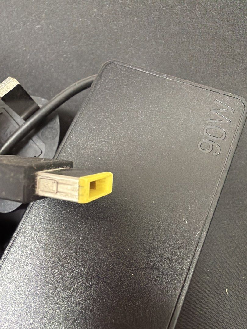 Lenovo Laptop Charger409592633943674881