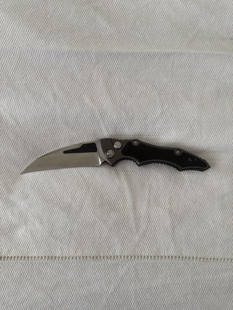 Microtech Knife (Category: Knives & Chopping Boards) located in Muntinlupa City. Submitted by diggleet (Listing ID 1428118225, Image 2). Description: Microtech Pocket Knife.