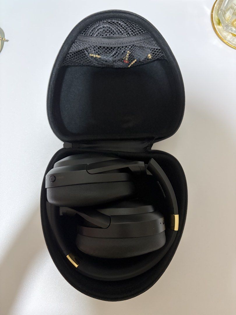 Monster Persona ANC Wireless Headphones (Category: Headphones & Headsets) located in Taguig. Submitted by ky_declutterss (Listing ID 1428186253, Image 2). Description: MONSTER PERSONA ANC NOISE CANCELLING HEADPHONES - good condition - barely used + 200 for meetups Meet Up loc: Gracemall Taguig.