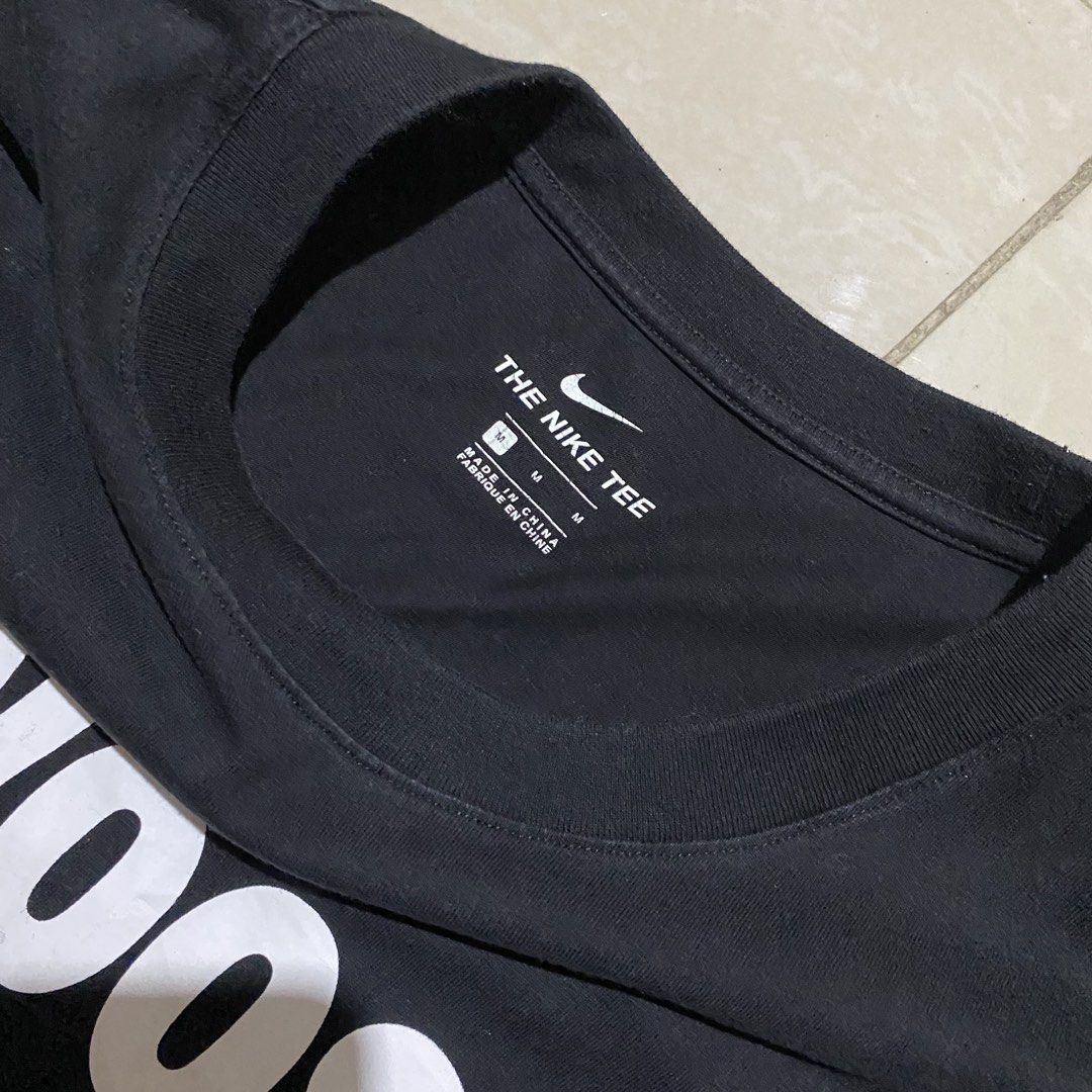 Nike Swoosh Life Tee - Black (Category: Tshirts & Polo Shirts ) located in Manila. Submitted by d____g (Listing ID 1428102002, Image 3). Description: Size:Medium W:19 L:26.