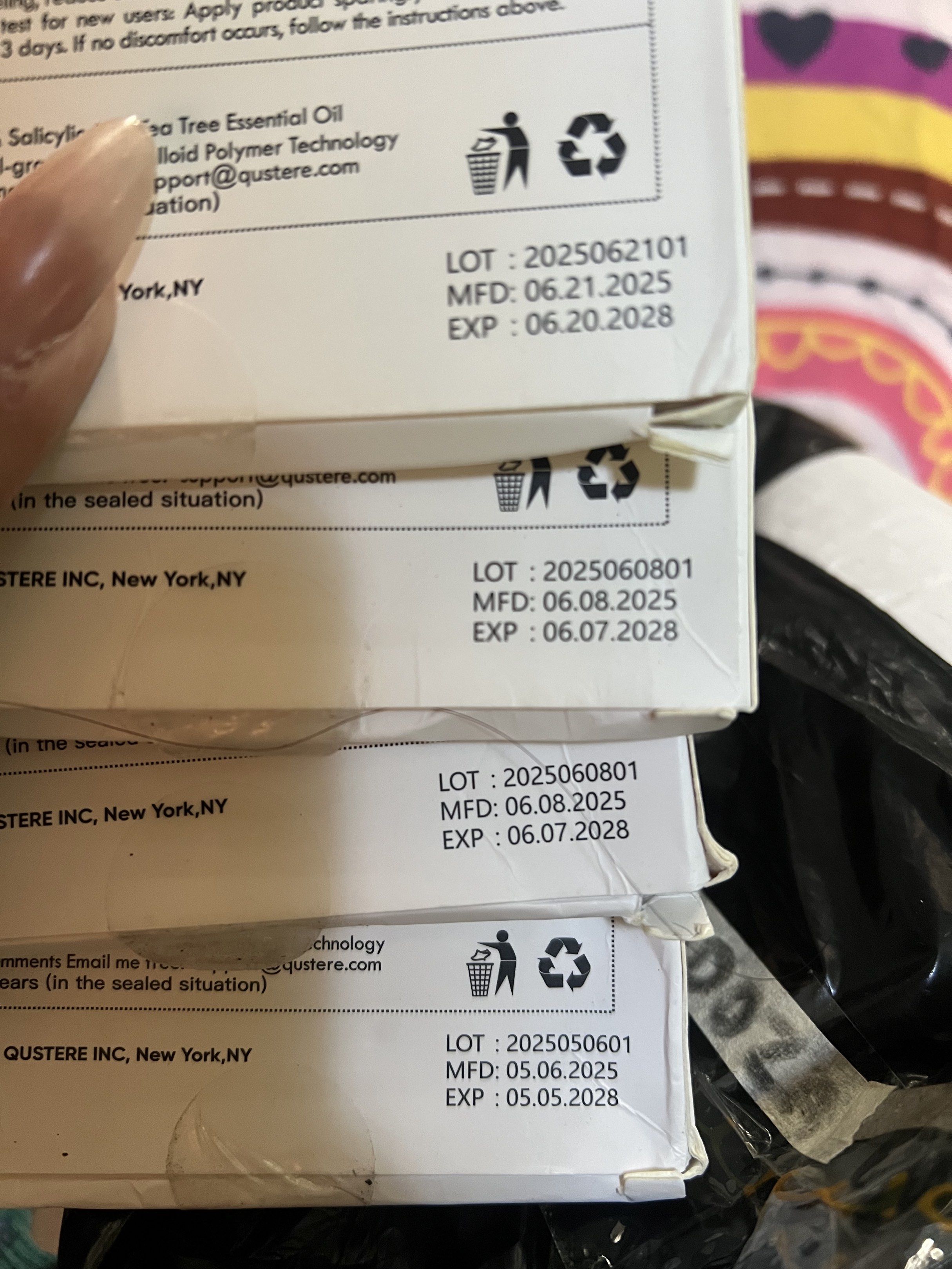 pimple patch qustere (Category: Face Care) located in Bacoor. Submitted by xoxojiyashop (Listing ID 1428106156, Image 3). Description: .