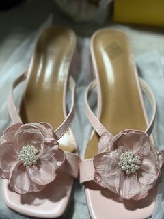 (Category: ) located in . Submitted by shop_more_for_less (Listing ID 1428190071, Image 1). Description: .